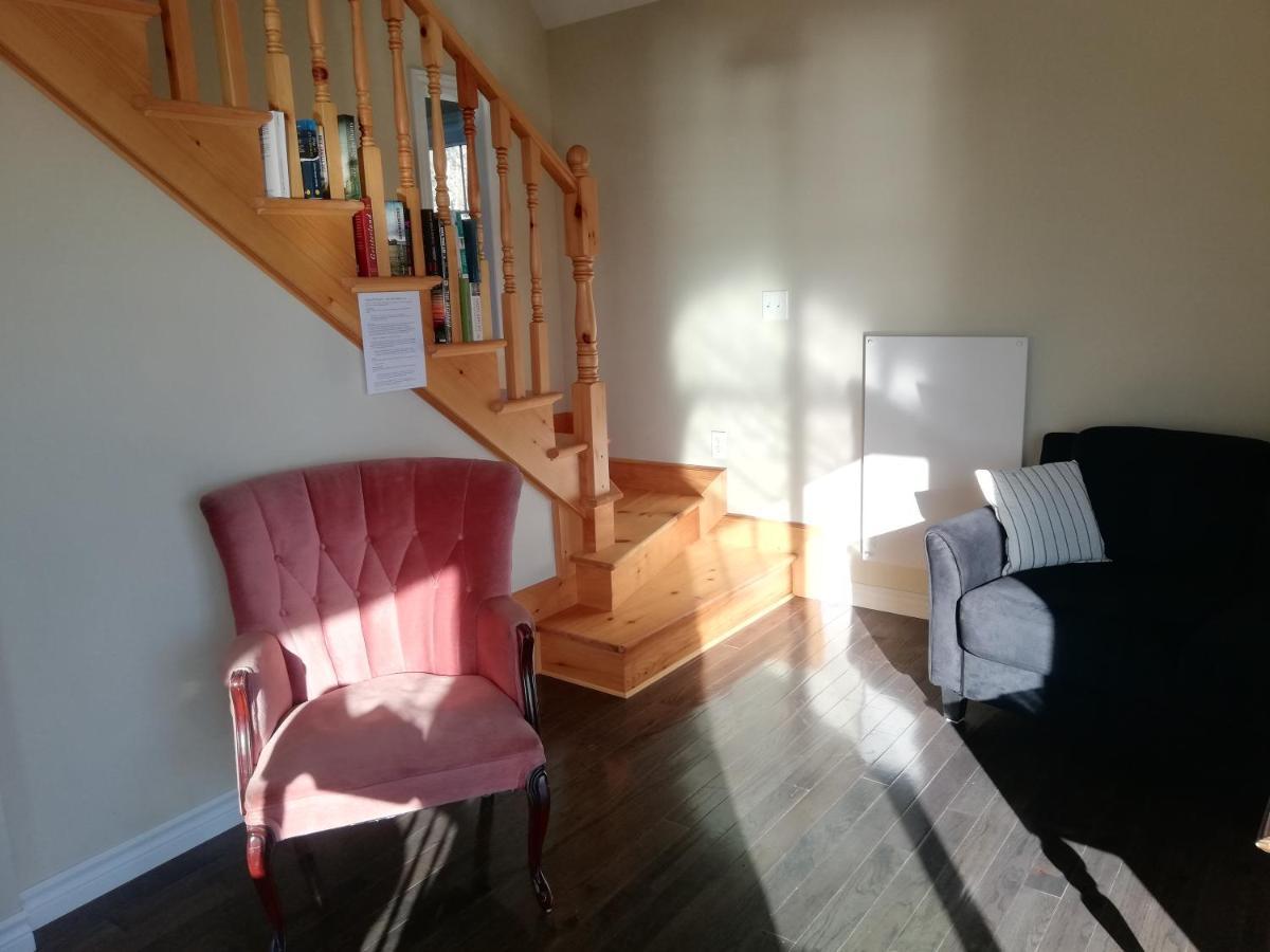 Indian Brook North Shore Retreat - Off-Grid - Oceanfront מראה חיצוני תמונה